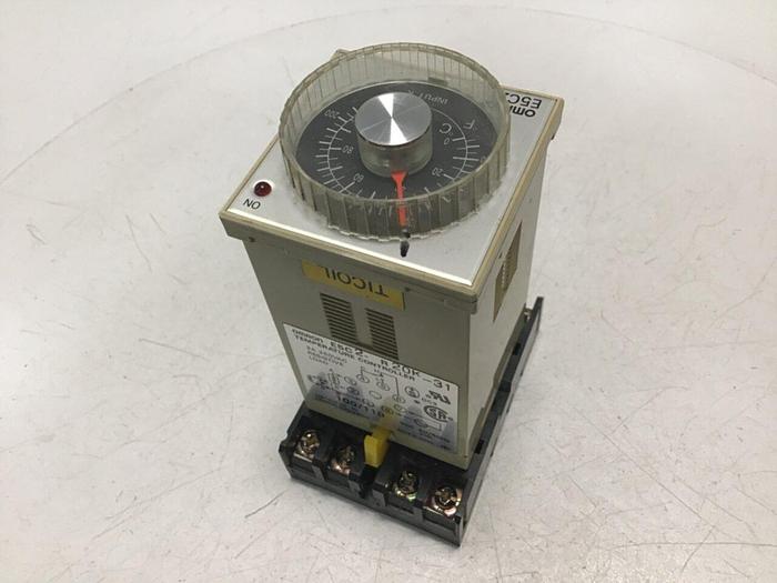 Used OMRON Temperature Controller E5C2-R20K-31 #114286
