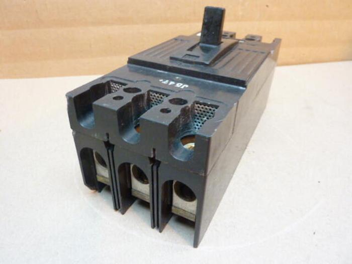 Used GENERAL ELECTRIC / GE 125 Amp Circuit Breaker TFJ236125 Used