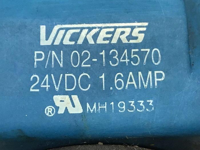 Used VICKERS Valve KDG4V-3S-2C19N-M-U-H5-60 USED