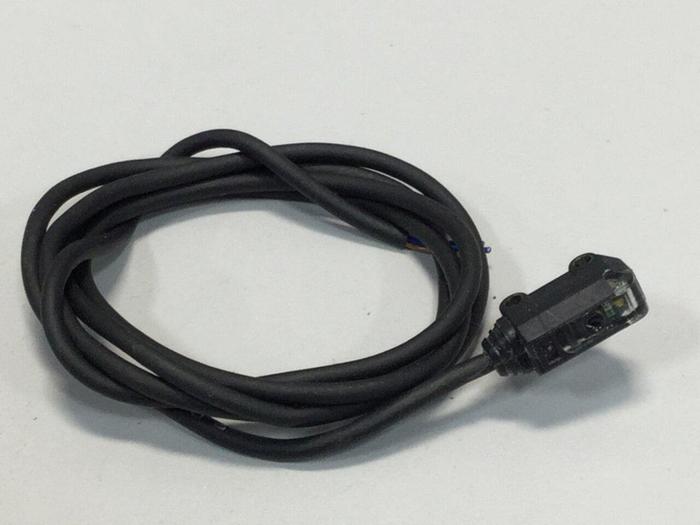 Used OMRON Photoelectric Sensor E3T-ST11 #99437