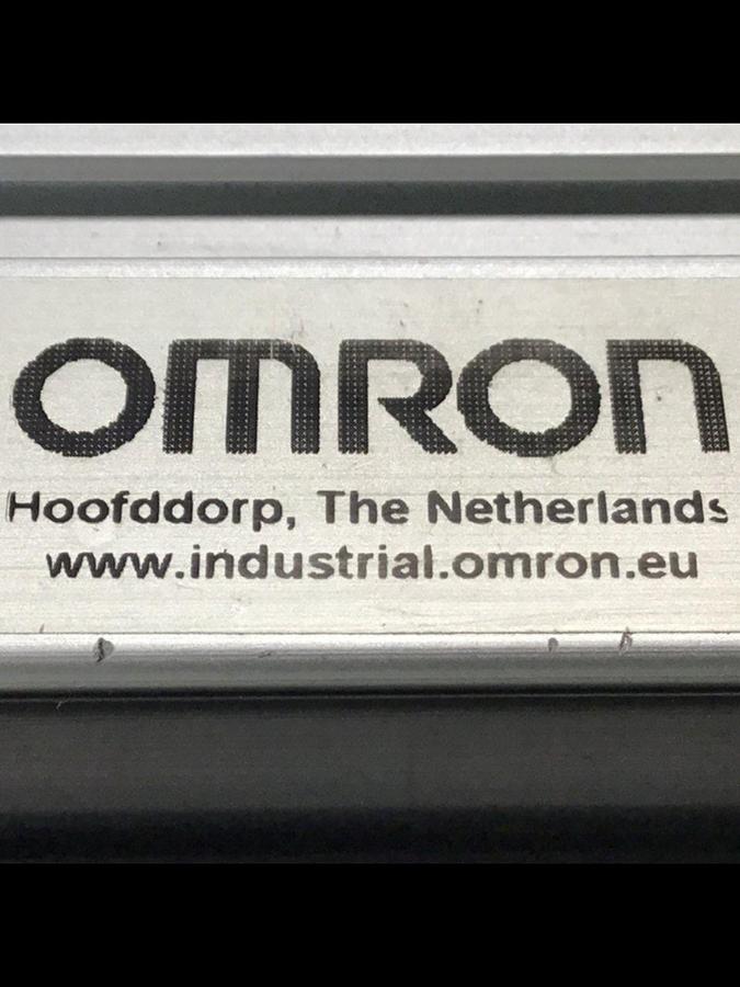 Used OMRON Safety Sensor F3ET2-005-300 USED 