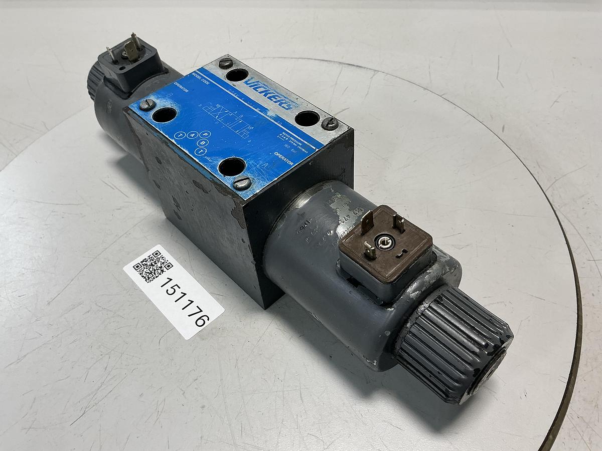 Used VICKERS DG4V 5 2CJ M U H6 20