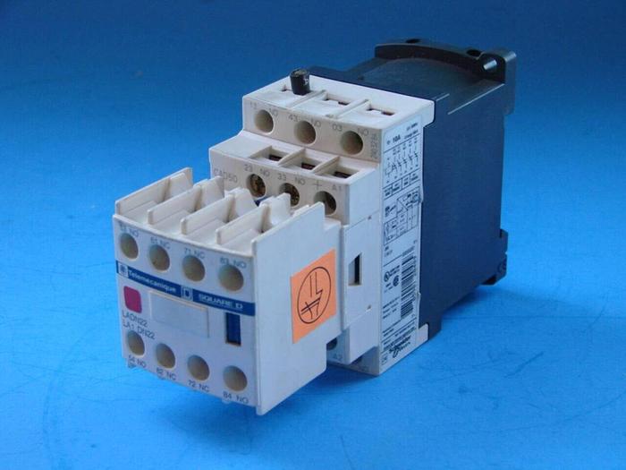 Used TELEMECANIQUE Control Relay CAD72REQ3828G5 #33396