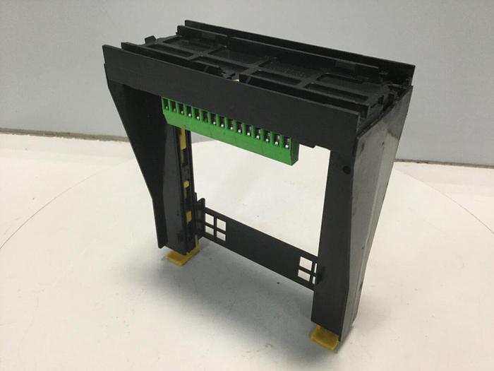 Used MURR ELEKTRONIK Plug In Card Slot 63001 #105577