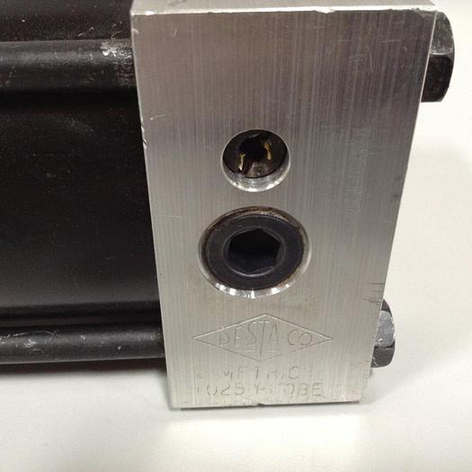 Used DESTACO Pneumatic Hold Clamp 991MAR-032M-90A-78-33-DS #90058