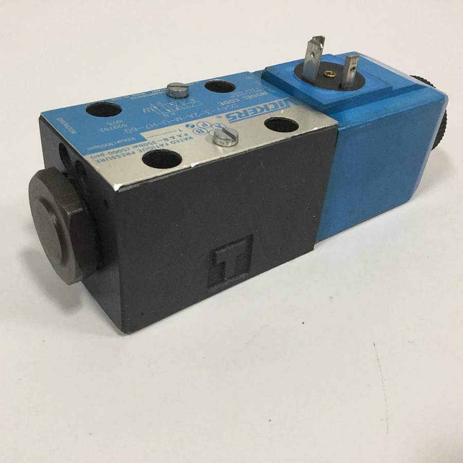 Used VICKERS Valve DG4V-3-2A-M-U-H7-60 Used