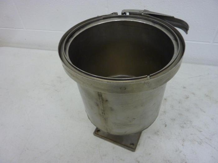 Used METAL FABRICATOR Hopper HOPPER832 #50832