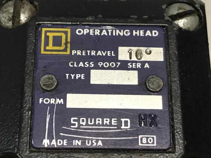Used SQUARE D Limit Switch 9007-AEQ2699 #121403