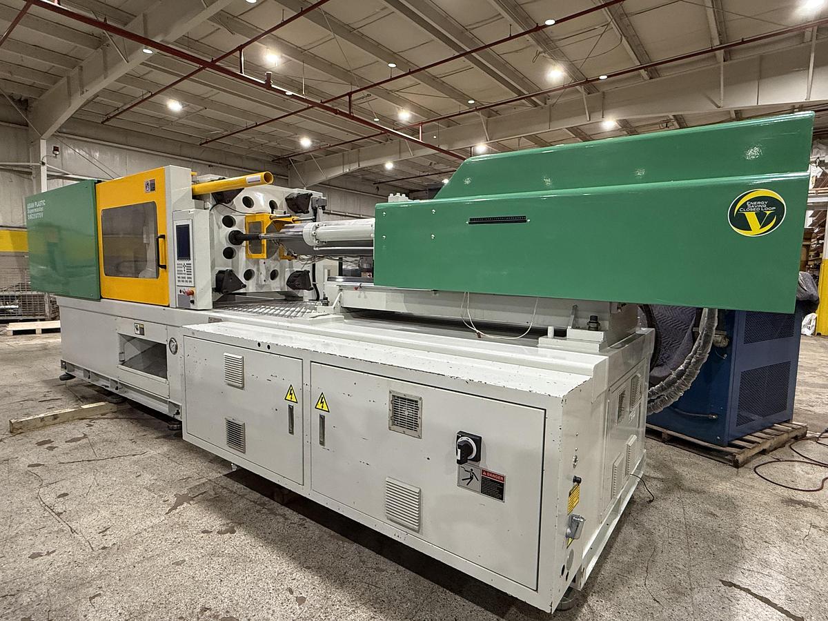 Used 2014 Asian Plastic Machinery SM250TSV