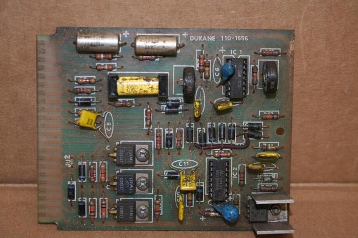 Used DUKANE Circuit Board 110-1556 Used