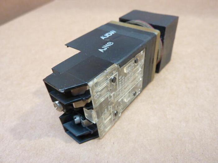 Used ALLEN BRADLEY Selector Switch 800MB-NX23 #38133