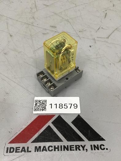 Used IDEC Relay & Socket RR2P-U / SR2P-06 #118579