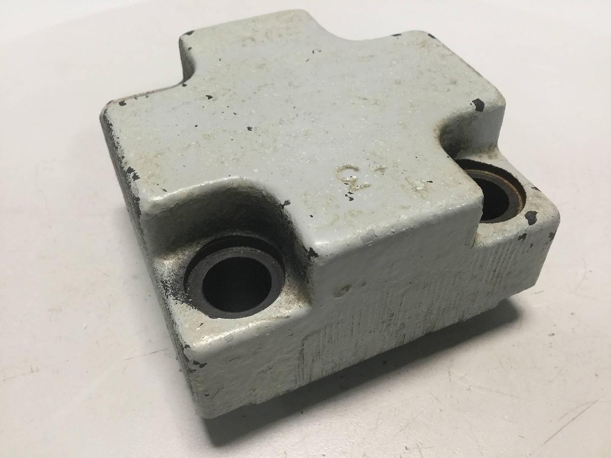 Used VICKERS Valve CVCS25NS210 Used