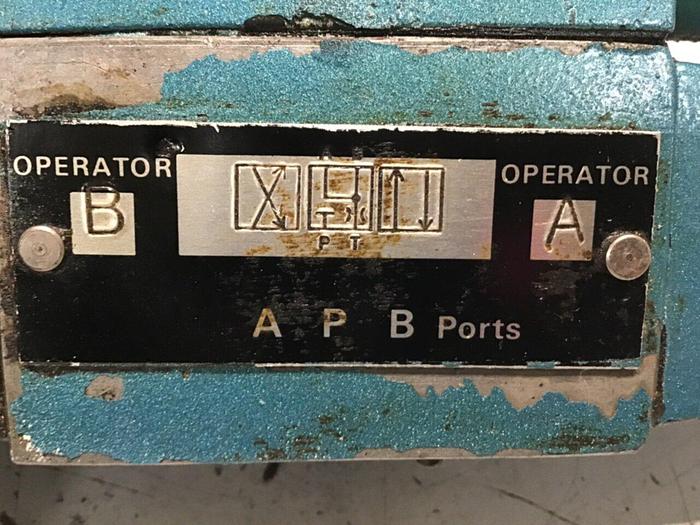 Used PARKER Valve D1VW11CY40 #140541