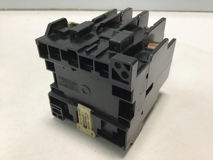 Used MITSUBISHI Magnetic Contactor S-K35 Used #111914