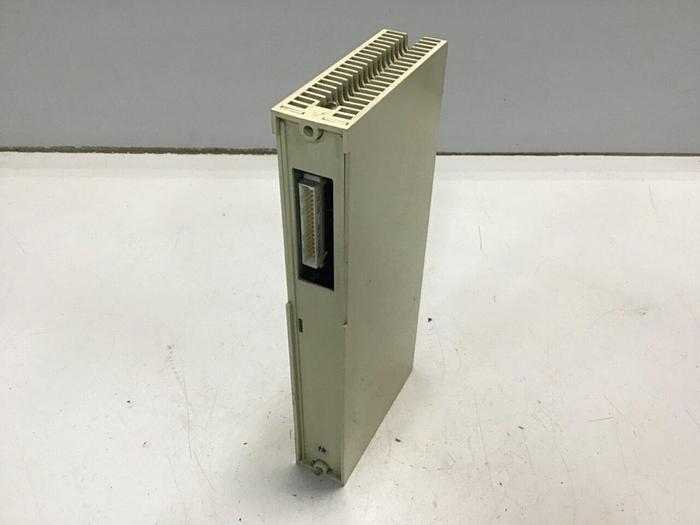 Used TOSHIBA Output Module B200P16AO #135532