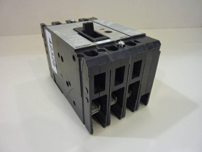 Used SIEMENS 3 Amp Circuit Breaker ED63A003 #42328