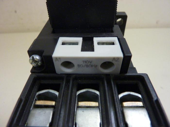 Used SIEMENS Contactor 3RT1034-1AG20 #63240