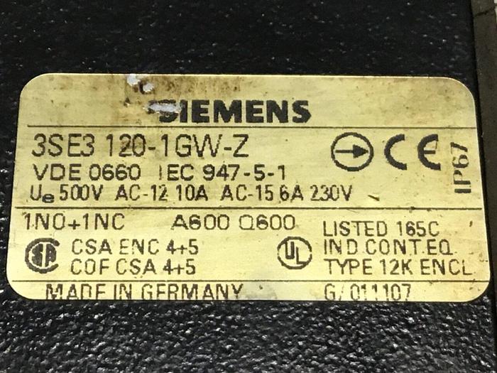 Used SIEMENS Limit Switch3 3SE3 120-1GW-Z #121176