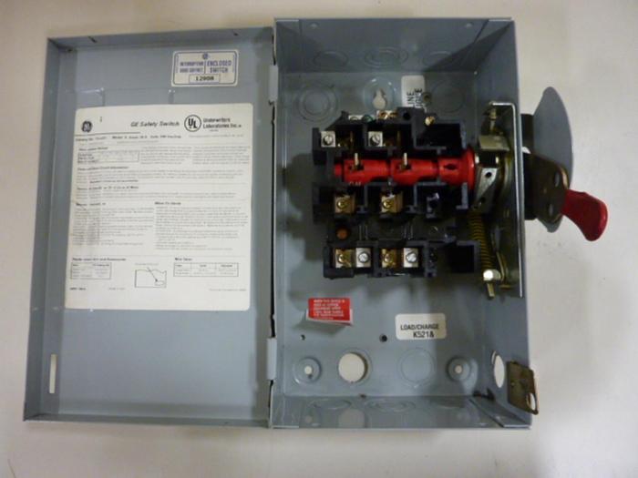 Used GENERAL ELECTRIC 30 Amp Safety Switch TG3221 #54895