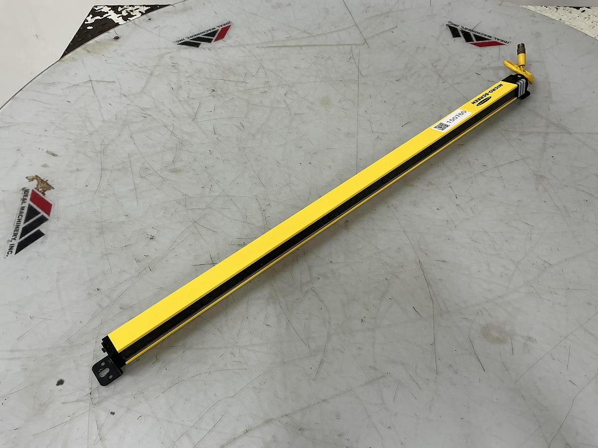 Used BANNER USR2824YP2