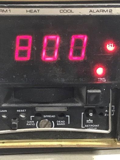 Used BARBER COLMAN Temperature Controller 585A-00016-000-0-00 #46674