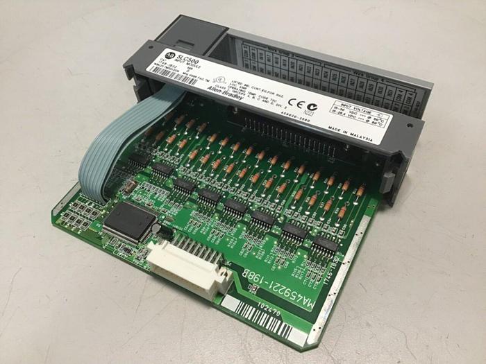 Used ALLEN BRADLEY Input Module 1746-IB32 SER D #112953
