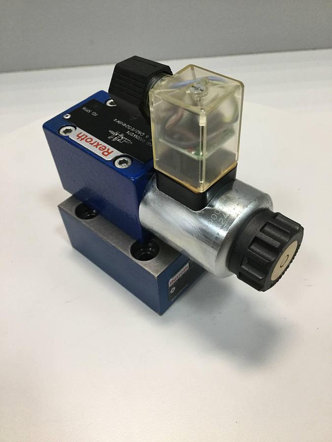 Used REXROTH Valve 4WE6D62EG24N9K4 USED