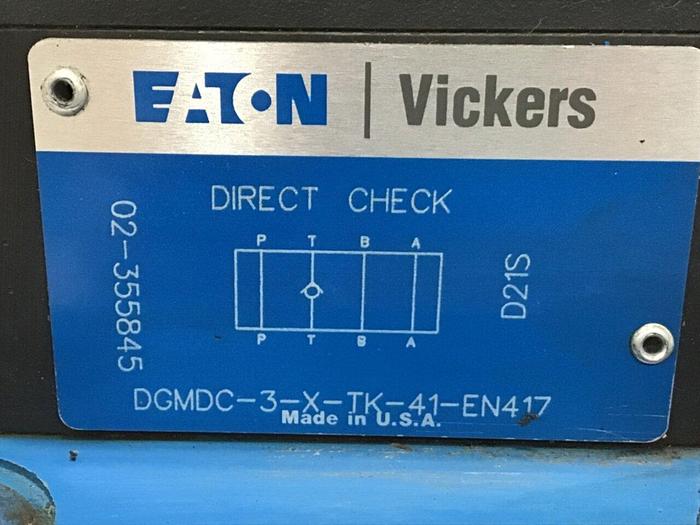 Used VICKERS Valve DG4V-3-6AL-M-U-HL7-60 #136506