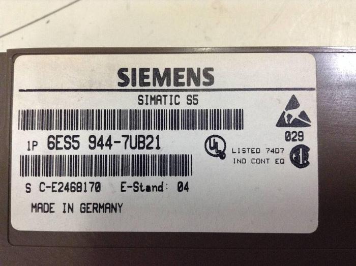 Used SIEMENS CPU Module 6ES5 944-7UB21 Used