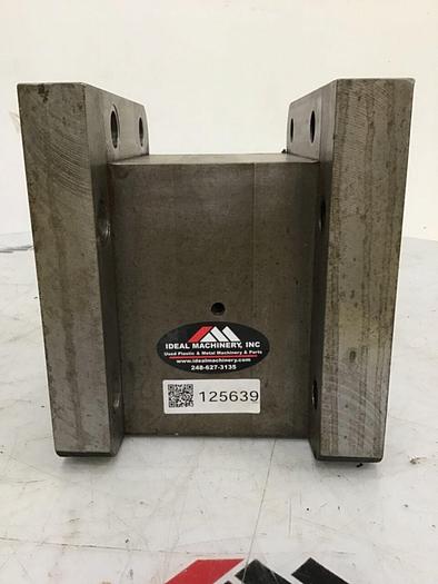 Used CINCINNATI MILACRON Clamp Spacer 3930128 #125639