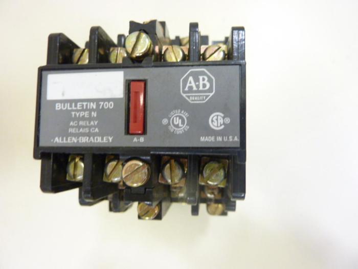 Used ALLEN BRADLEY AC Relay 700-N800A1 SER C #45859