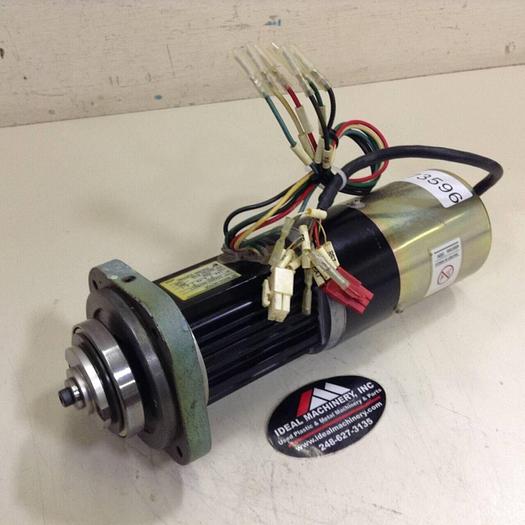 Used YASKAWA AC Servo Motor USASEM-02YRW11 Used