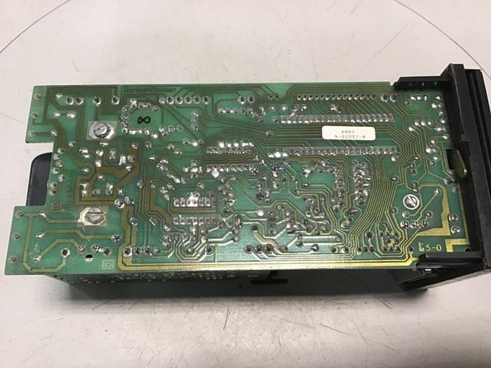 Used BARBER COLMAN Temperature Control 585A-20016-000-0-00 #129798