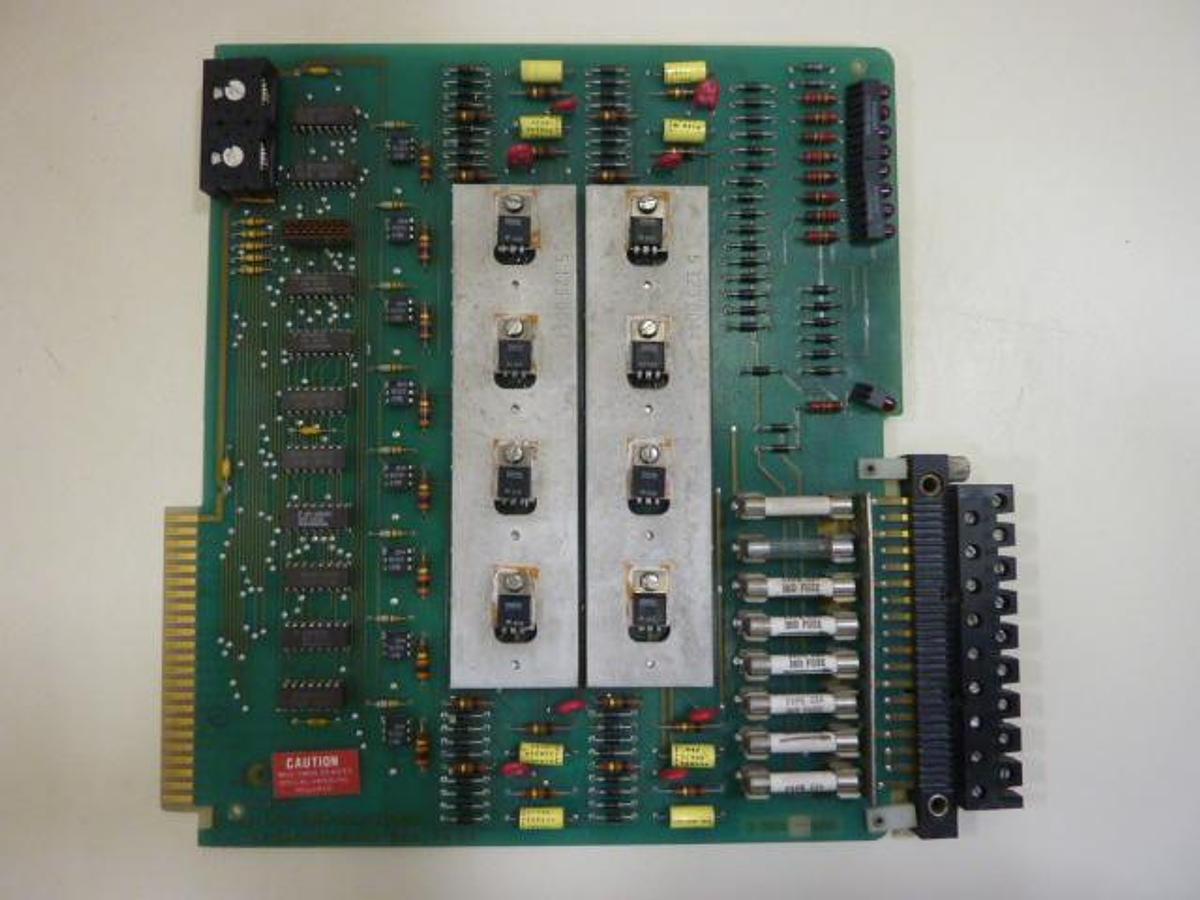 Used CINCINNATI MILACRON Output Board 3-531-3563A USED