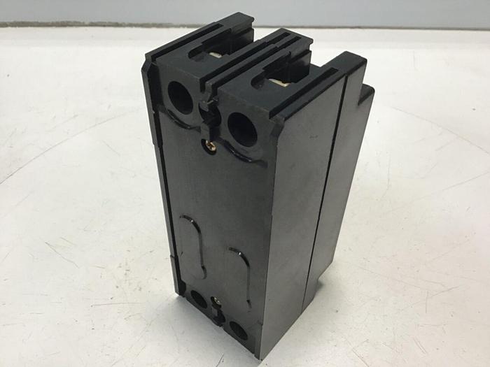 Used TOSHIBA 3 Amp Circuit Breaker S30B-2P-3A #119814