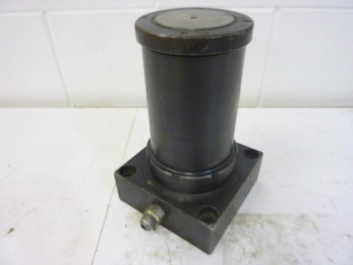 Used FORWARD INDUSTRIES cylinder SUPB6-6 STK #43436