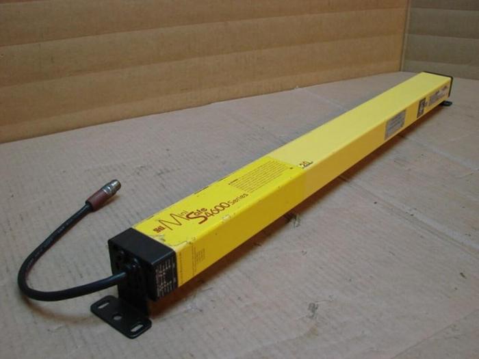 Used STI Light Curtain Receiver MS46LR-20-610-Q1-R-NC-FN USED