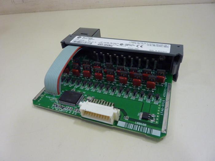 Used ALLEN BRADLEY Output Module 1746-OV16 SER C #56555