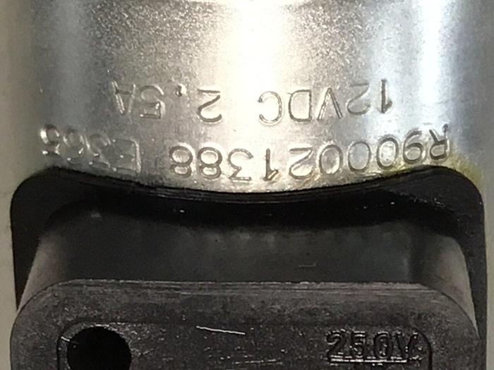 Used REXROTH Directional Valve 4WE6J1962EG12N9K4 #122804