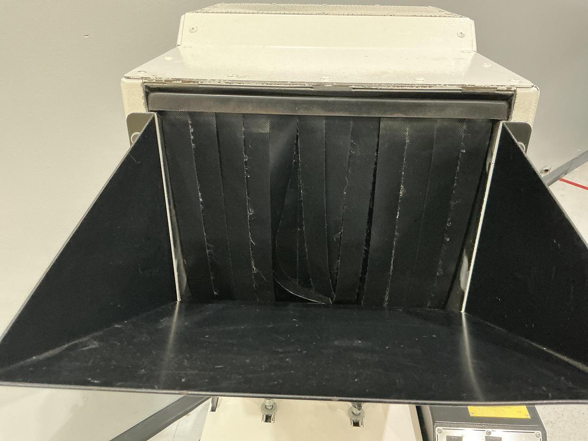 Used MILACRON Grinder / DNL / Not Cleaned yet