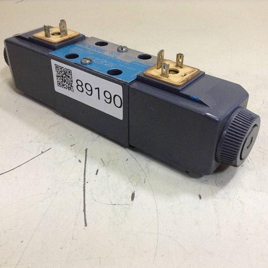 Used VICKERS Directional Valve DG4V-3-6C-M-U-HL7-60 #89190