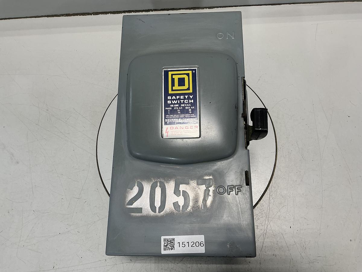 Used SQUARE D D-323N
