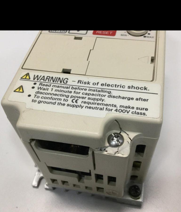 Used YASKAWA VS Mini J7 Drive CIMR-J7AA20P2 USED