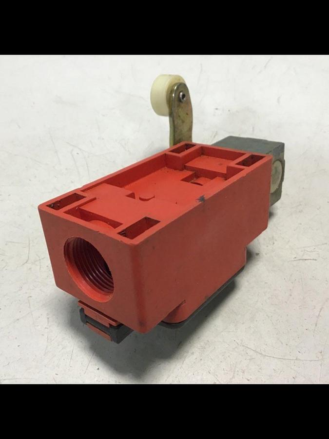 Used BERNSTEIN Limit Switch ENK-UV1Z AHS Used