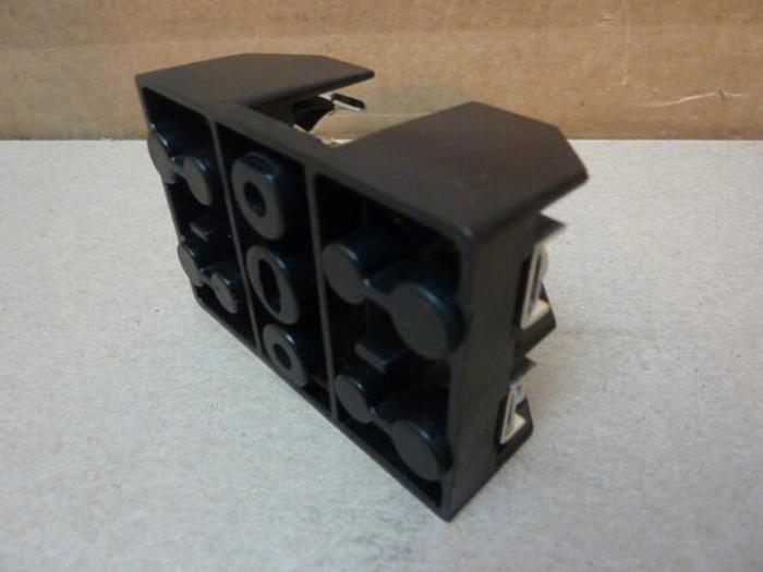 Used BUSS AUTOMATION 30 Amp Fuse Block R25030-2PR #31083