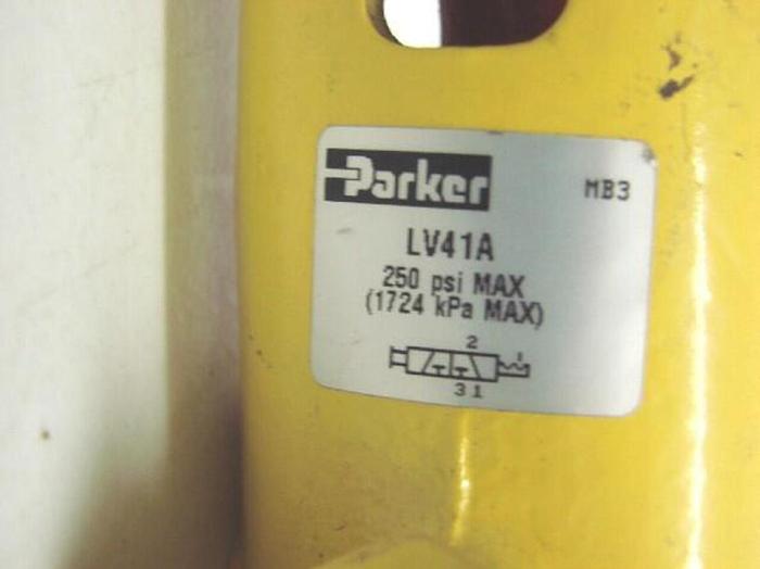 Used PARKER Valve LV41A #11866