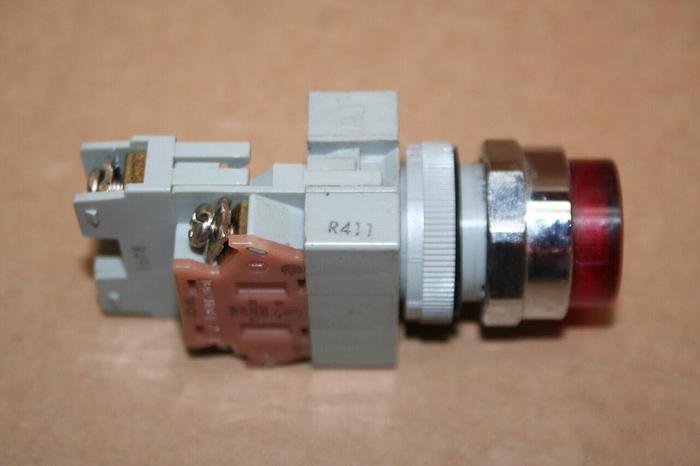 Used IDEC Push Button ALW RED Used
