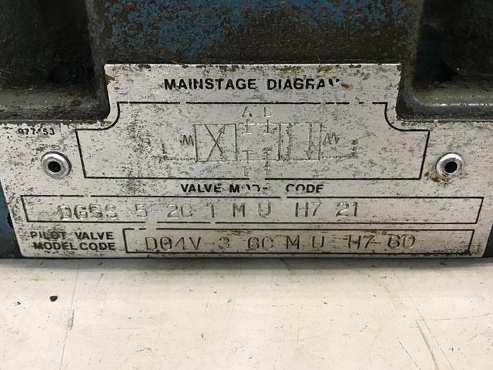 Used VICKERS Directional Valve DG4V-3-6C-M-U-H7-60 #139669