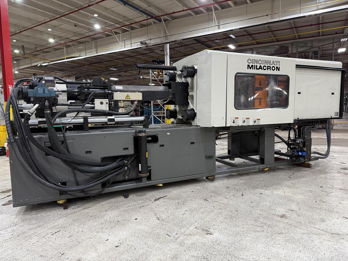 Used CINCINNATI MILACRON VT 300-29